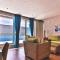 Carine Hotel Kumbor Superior