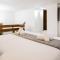 Unforgettable Split Level Jacuzzi Suite Navona - Top Collection