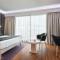 Hôtel Charlemagne by Happyculture