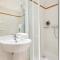 Hôtel Charlemagne by Happyculture