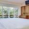 Big private home with pool in Surfside - a short walk from the beach