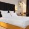 Hôtel Chromatics & Restaurant Hill Club by HappyCulture
