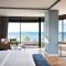Yacht Hotel