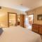 Kid-Friendly 2 bedroom 3 bathroom condo - Slopeside condo