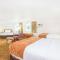 Days Inn by Wyndham Marquette