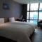 Honest & Warm Hotel