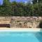 Dans la bastide de Domme - piscine chauffée, parking privé