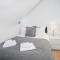 Canterbury 2 Bed Apartment Close to Town CT1 Sleeps 6