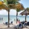 El Fuerte Beach Apartments