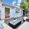 Classic 3BR Home Just Steps To Ponsonby Rd