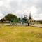 Waikanae Retreat - Waikanae Beach Holiday Home