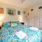 Onetangi Beach Cottage - Onetangi Bach