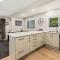 The Hillvue with Spa - Arrowtown Holiday Home