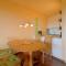 Apartment 512