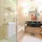 Best Plaza West Bay Hotel