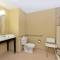 Quality Suites Nashville Airport