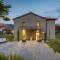 Tarari Luxury Apartment