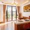 La Fleur Premium Central Apartment Hotel