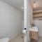 Tapuaetahi Beachfront Studio - Downstairs Unit