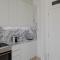 Charming Camões Apartment in Porto with AC & Wi-Fi