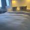 Ye Olde White Harte Hotel - بورنهام-ون-كراوتش