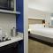 Holiday Inn Express & Suites Columbus North by IHG