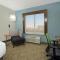 Holiday Inn Express & Suites Columbus North by IHG