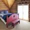 Red Rock Ranch Log Cabin: Large, Fully Furnished - Ескаланте