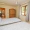 Ploony Hill Cabin