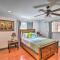 Elegant Home with Pool Table 3 Mi to Vegas Strip!
