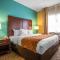 Comfort Suites Chicago OHare Airport