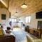 Fern Lodge - 2 Bedroom Log Cabin - Saint Florence - Tenby