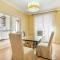 EUR Luminous and Large Family Terrace Apartment