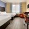 Days Inn & Suites by Wyndham DFW Airport South-Euless - 尤利斯