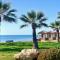 Blue Retreat Suites by the Sea