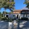 Boyd Harvey Main House & Carriage House