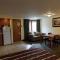 Black Hawk Motel & Suites