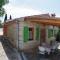 House Elvis, Sveti Kirin