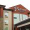 Redwood Inn & Suites