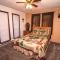 Huge Ruidoso Retreat with Game Room, Pool, 2 Balconies, 2 Kitchens - Sleeps 17! - 鲁伊多索 Huge Ruidoso Retreat with Game Room, Pool, 2 Balconies, 2 Kitchens - Sleeps 17! - 鲁伊多索