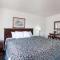 Days Inn by Wyndham Orange Anaheim