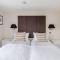 Lovely 4 Bedroom townhouse