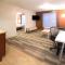 Holiday Inn Express Hotel & Suites Detroit-Utica, an IHG Hotel - Utica