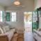 HomeForGuest Modern and New Beachfront Apartment - La Oliva