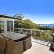 Enjoy Spectacular Oceanviews with BBQ & Airy Space