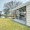 Lake Livingston Hideaway with Dock and Gas Grill! - Onalaska