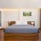 Avenis Hotel