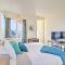 Lakefront Indio Villa Private Pool and On-Site Golf