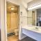 Resort Perks Spacious Lake of the Ozarks Home - أوساغ بيتش