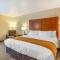 Comfort Inn DeKalb - Adjacent the University - DeKalb